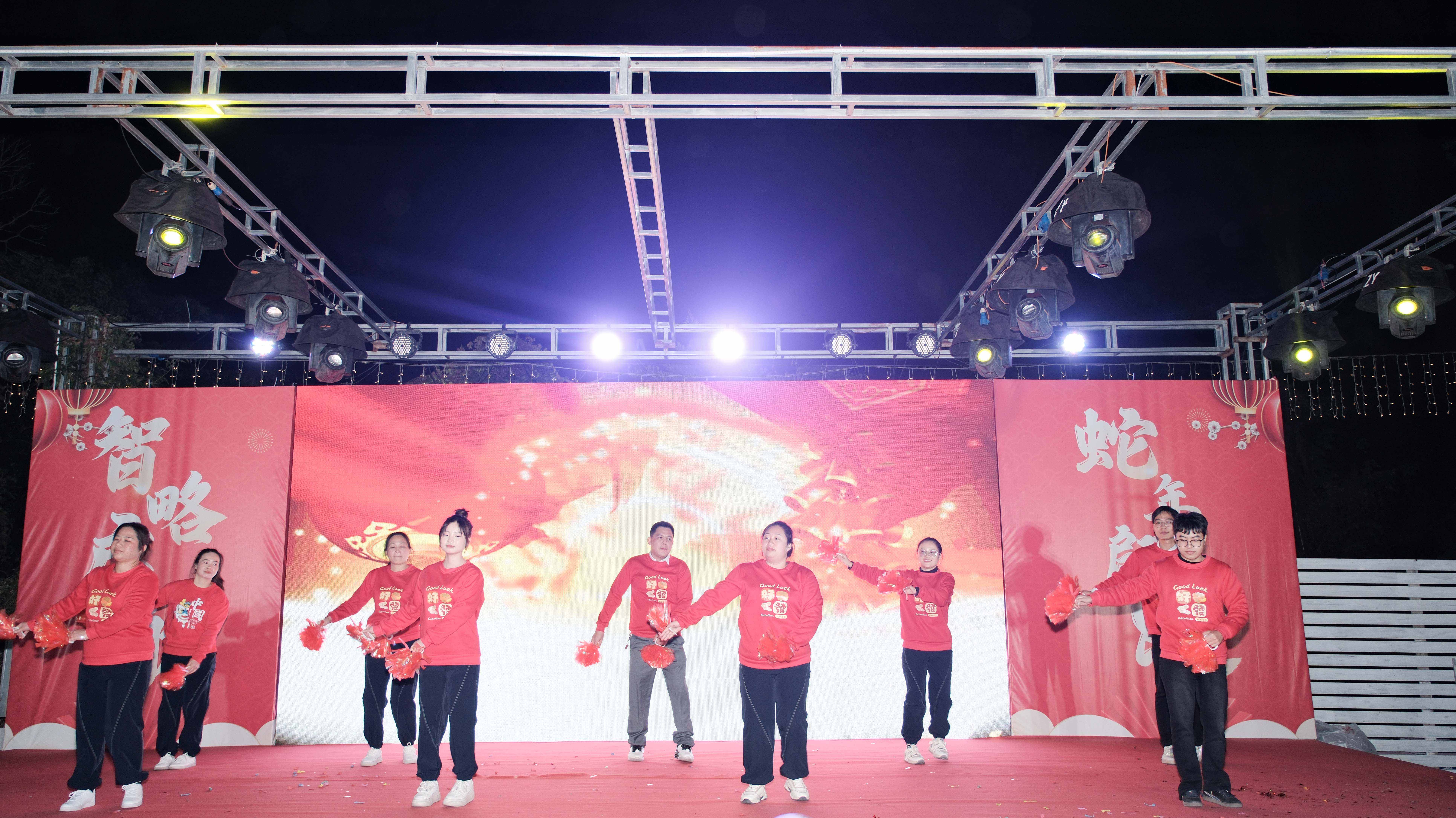 米兰体育2024年年会圆满落幕：感恩同行，共创环保新未来，乘风破浪，梦想起航(图7)